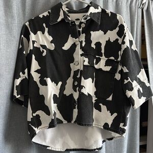 Zara Cropped Cow Print Denim Jacket - New with tag Small